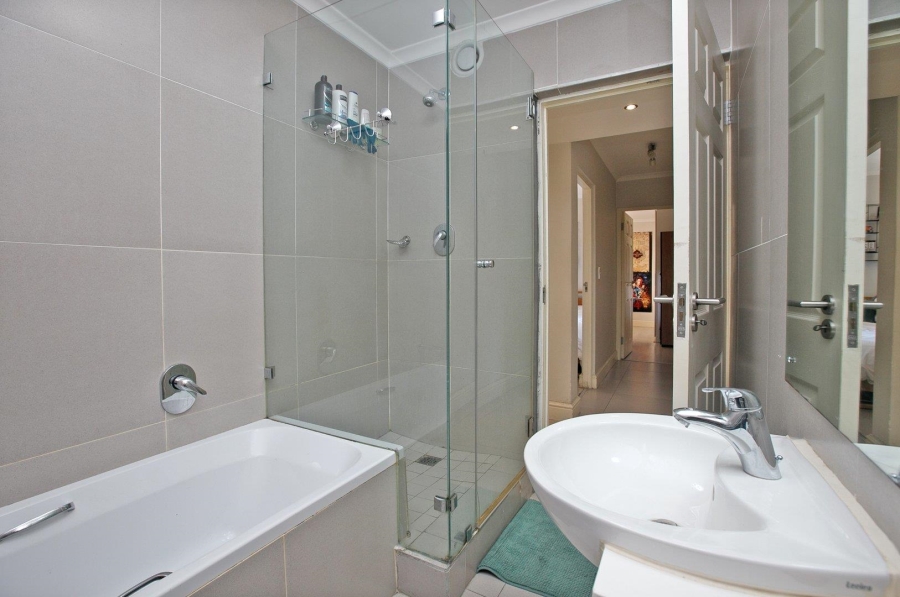 2 Bedroom Property for Sale in Claremont Upper Western Cape